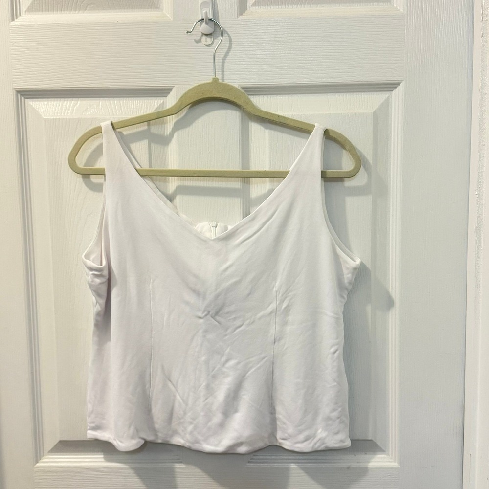 Dana Buchman Luxe White Shell Tank Top V‎ Neck Shaping Corset Stretch Fitted